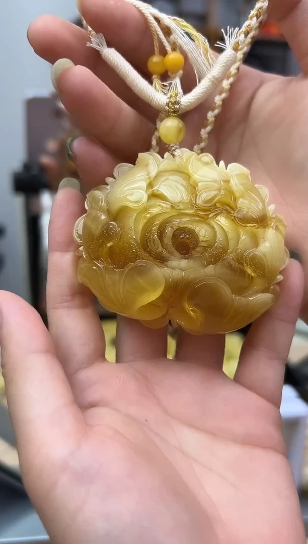 未镶嵌蜜蜡裸石佛****店蜜蜡吊坠