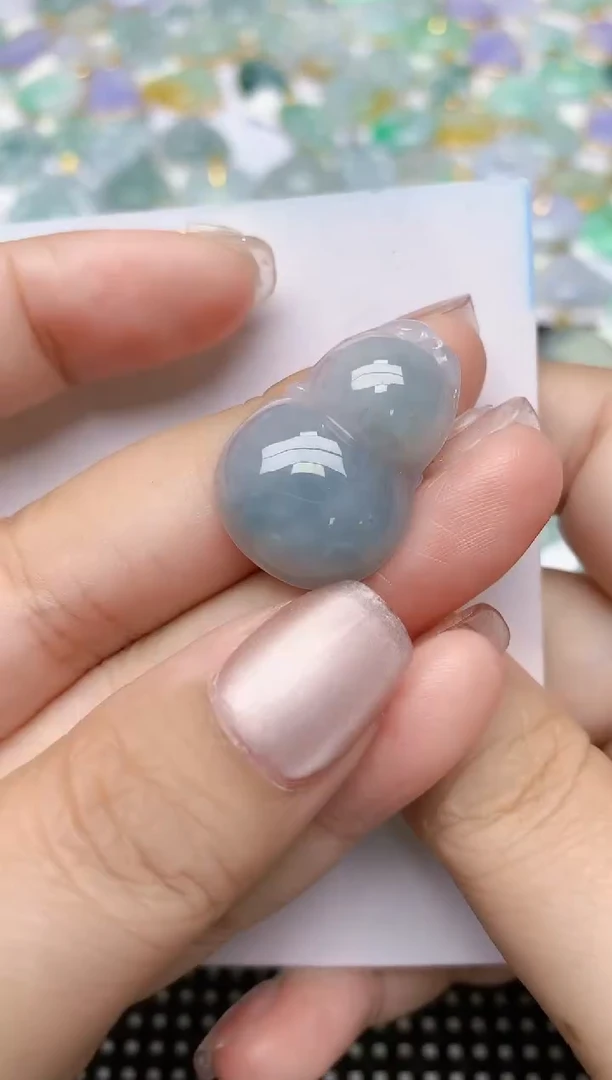 翡翠未镶嵌颈饰天然缅甸A货翡翠