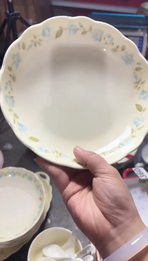 【8寸  4个】一物一拍黑点针眼属正常基本无暇介意慎拍