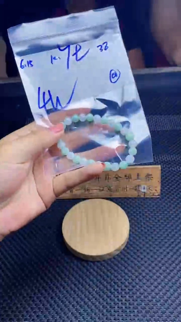 定制翡翠未镶嵌天然缅甸A货翡翠，多样性发货只发其一