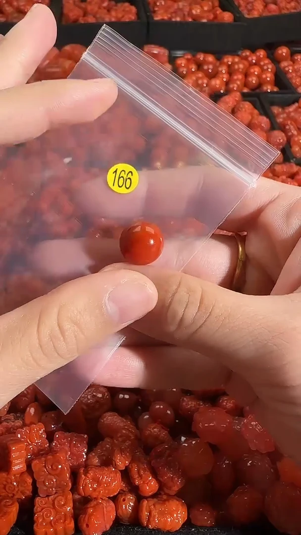 颈饰未镶嵌南红玛瑙2