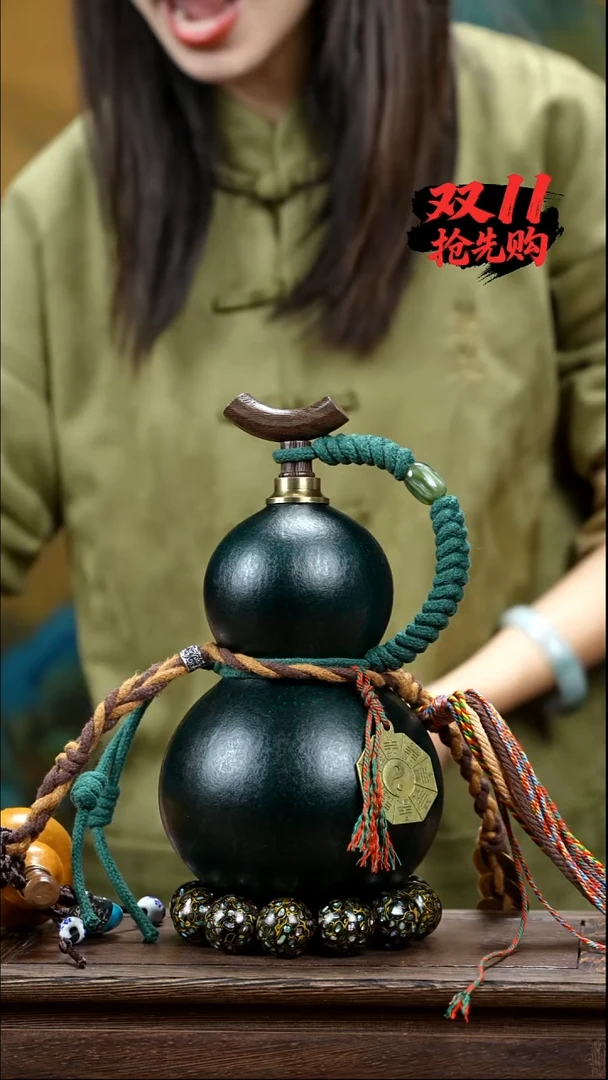 YD028精品藏绳款酒葫芦不包手串