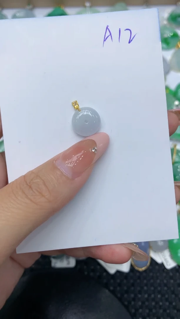 【闪购商品】翡翠颈饰18K金镶嵌8888888888