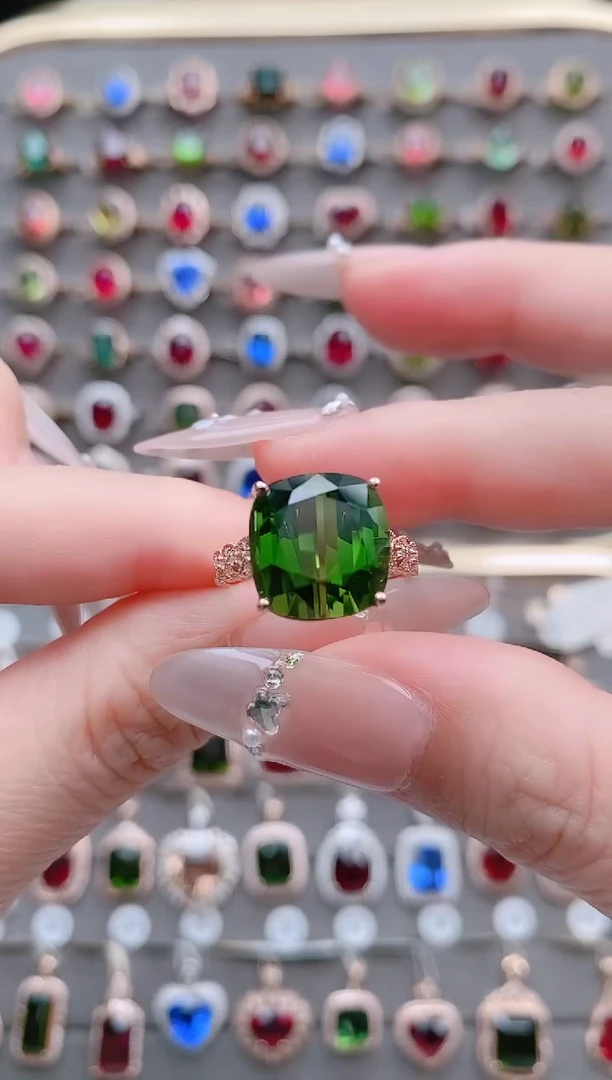 碧玺戒指18K金镶嵌10.3克拉