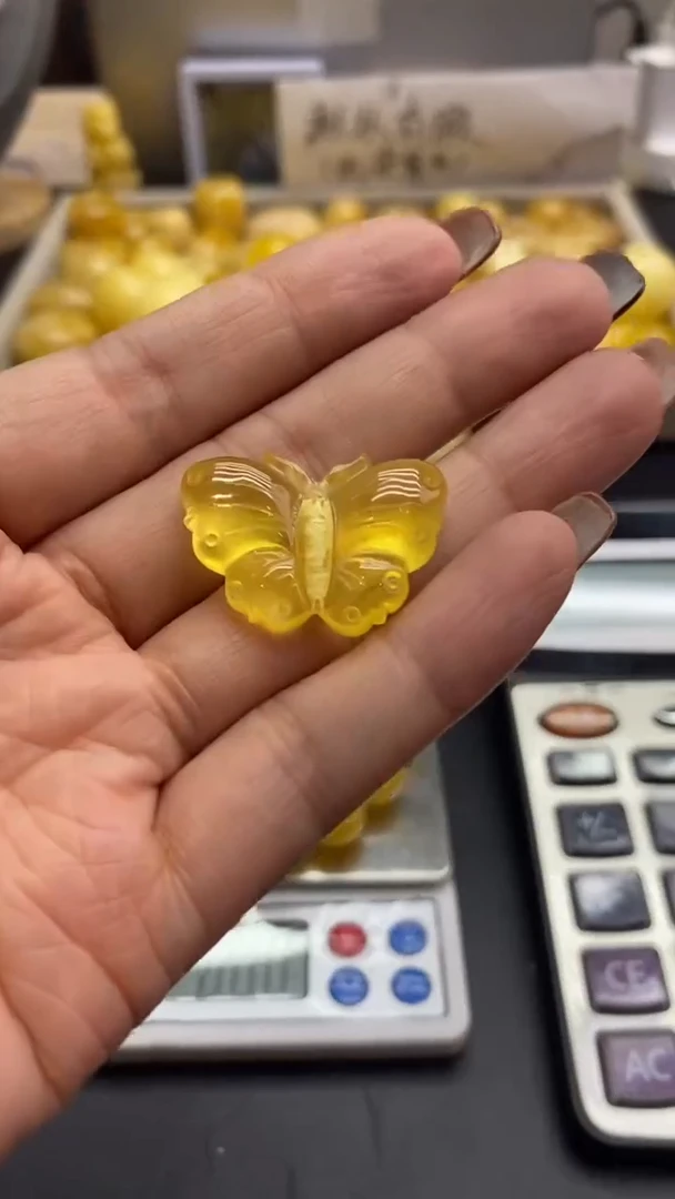 琥珀未镶嵌珠宝奇石2273