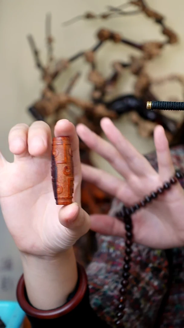 木一****气本降真香红降花梨公天珠顶级高货