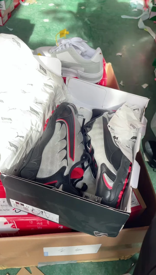 彪马时尚休闲运动鞋42M  TT51    F1联名