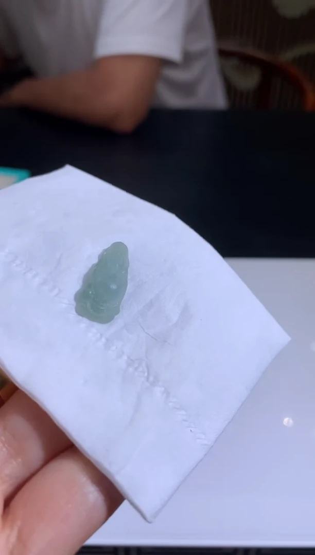 未镶嵌定制翡翠?*果翡翠