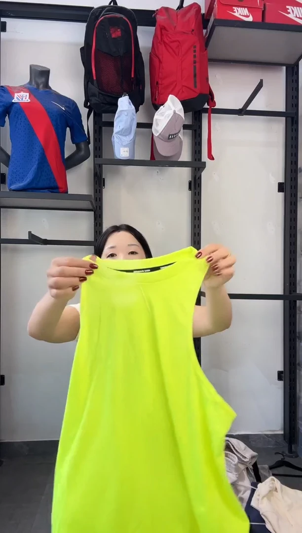784 ·编码 耐克卫衣服饰过款为准 尺码