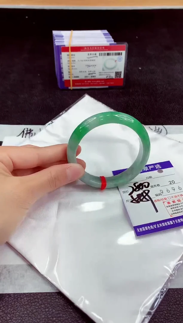 未镶嵌手镯翡翠11