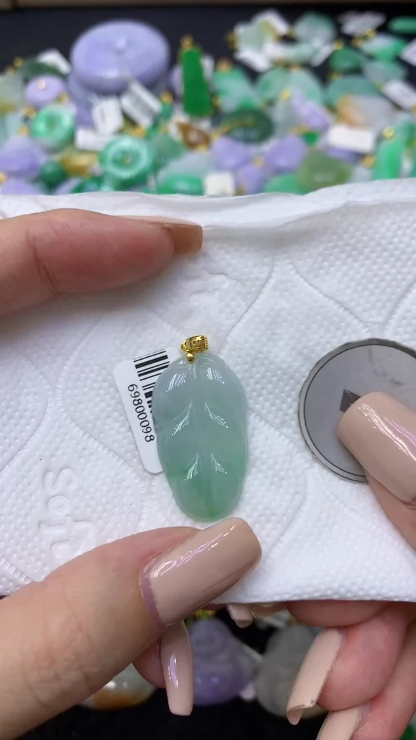 颈饰未镶嵌翡翠天然缅甸翡翠A货