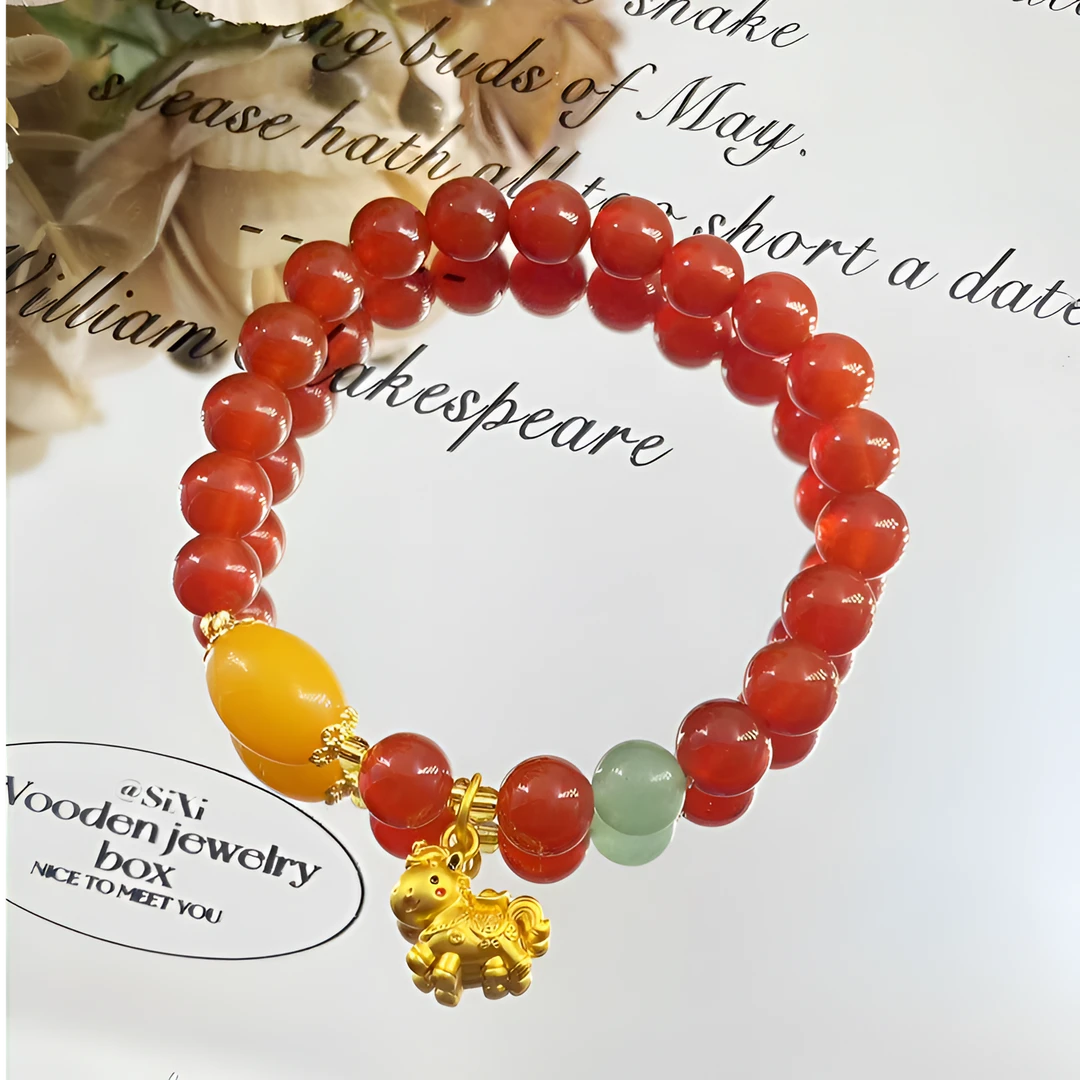 天然红玛瑙配小马吊坠简约百搭新年年货手串704