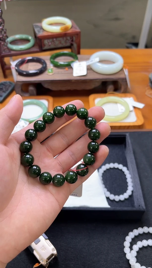 未镶嵌手串和田玉卡12俄料碧玉 圆珠