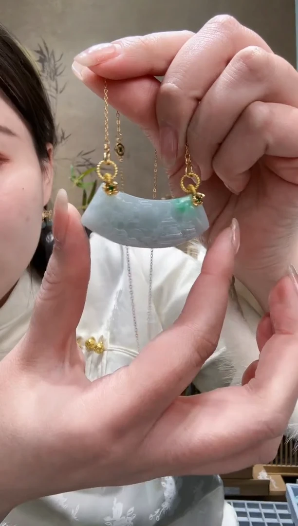 【闪购商品】翡翠颈饰未镶嵌吊坠