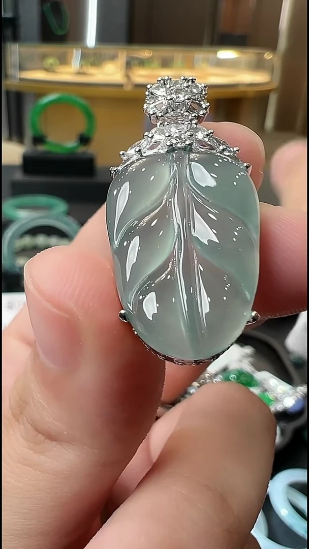 吊坠(不含链)合金翡翠天然A货翡翠sw13叶子吊坠多样性发一