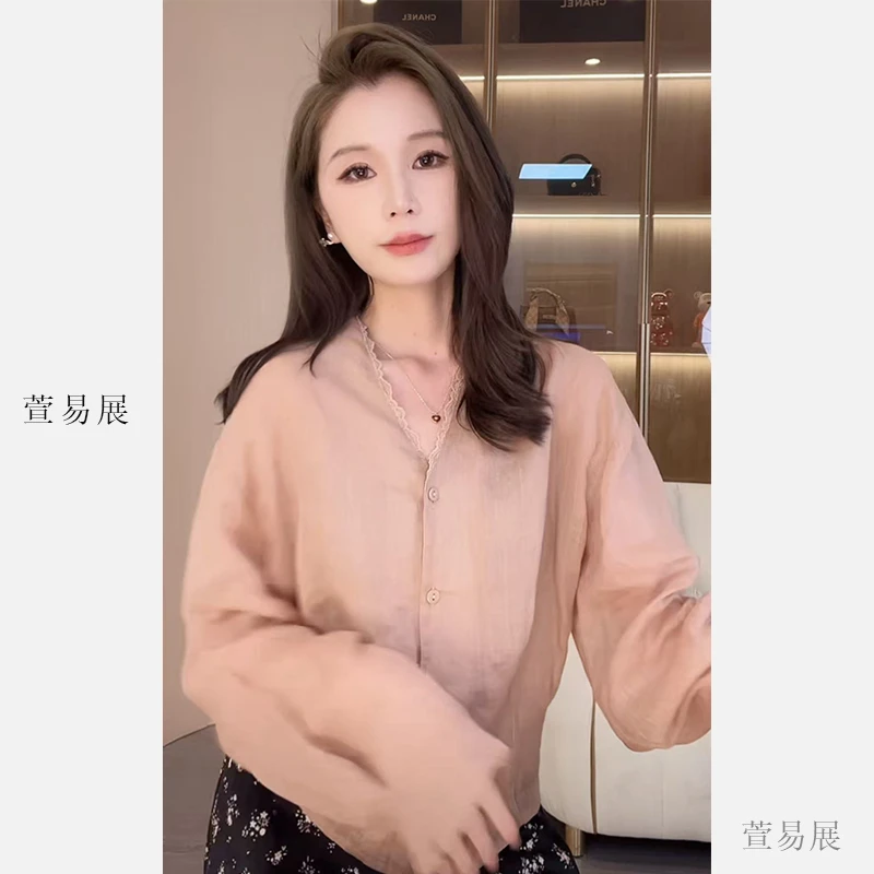 萱易展-百搭经典复古V领显瘦衬衫上衣-CS050501