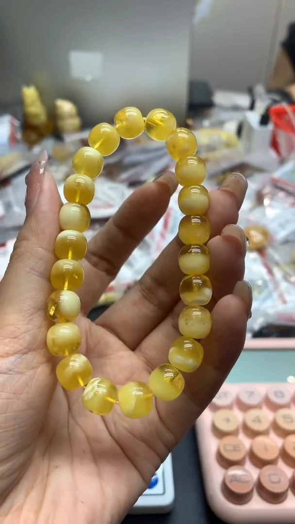 未镶嵌琥珀珠宝奇石2398