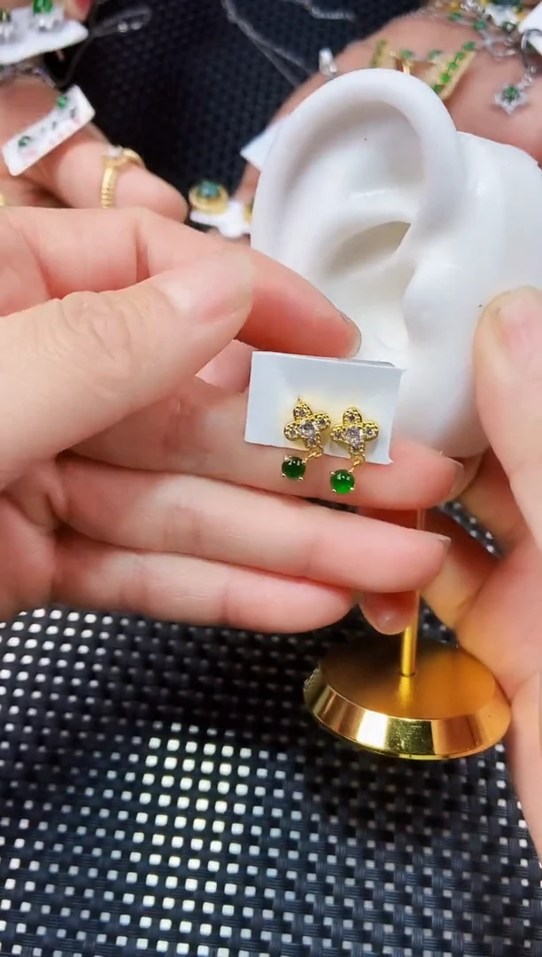 【闪购商品】翡翠耳饰未镶嵌111111111