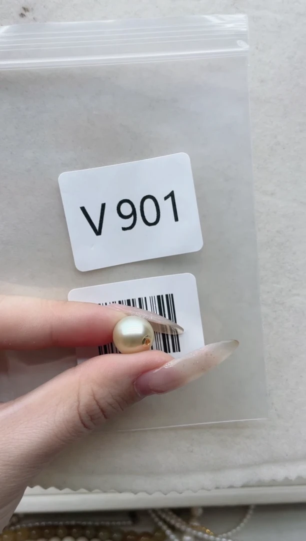 【闪购商品】海水珍珠吊坠18K金镶嵌V901