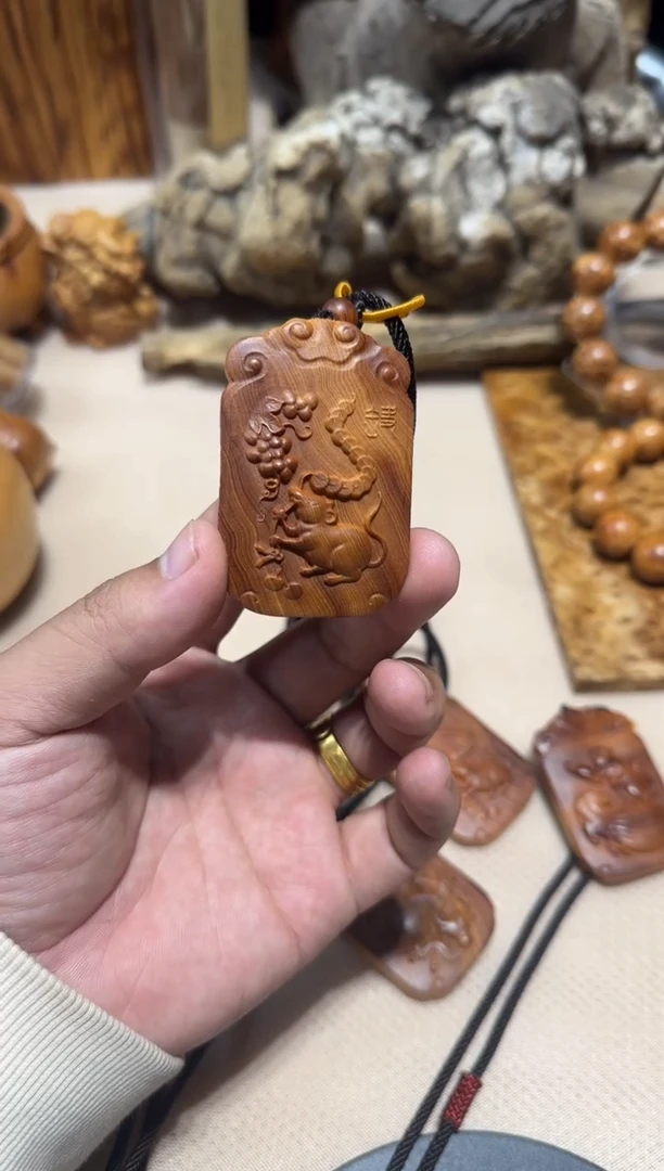柏木（崖柏）南太行崖柏无事牌鼠