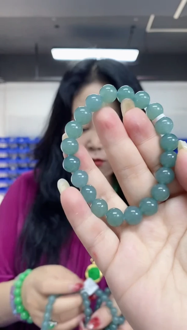 【闪购商品】翡翠手串未镶嵌多样性发其一颜色微差