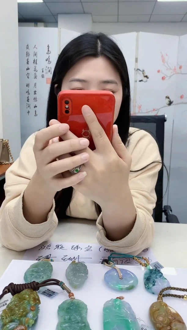 【闪购商品】定制翡翠未镶嵌0405lr-毛货挂件