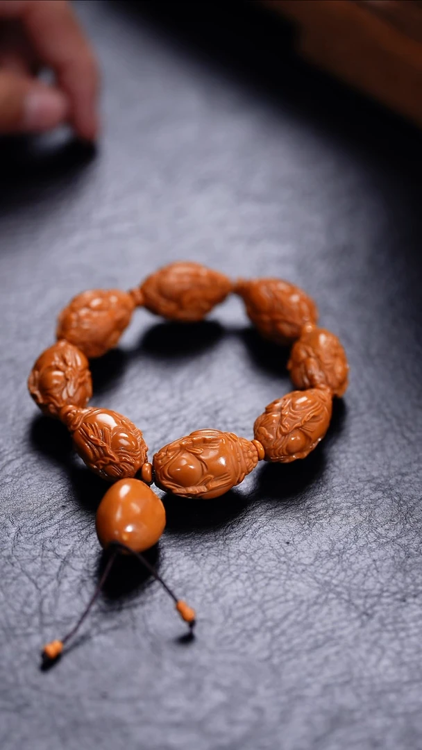 【闪购商品】橄榄核吊坠更厉害