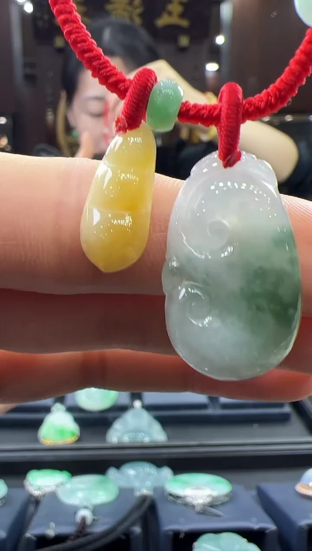 【闪购商品】翡翠挂件未镶嵌脚丫