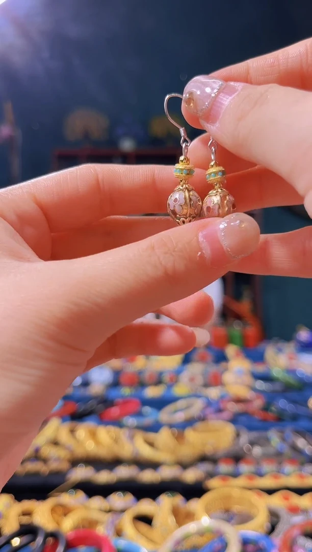 【闪购商品】景泰蓝金地耳环花卉