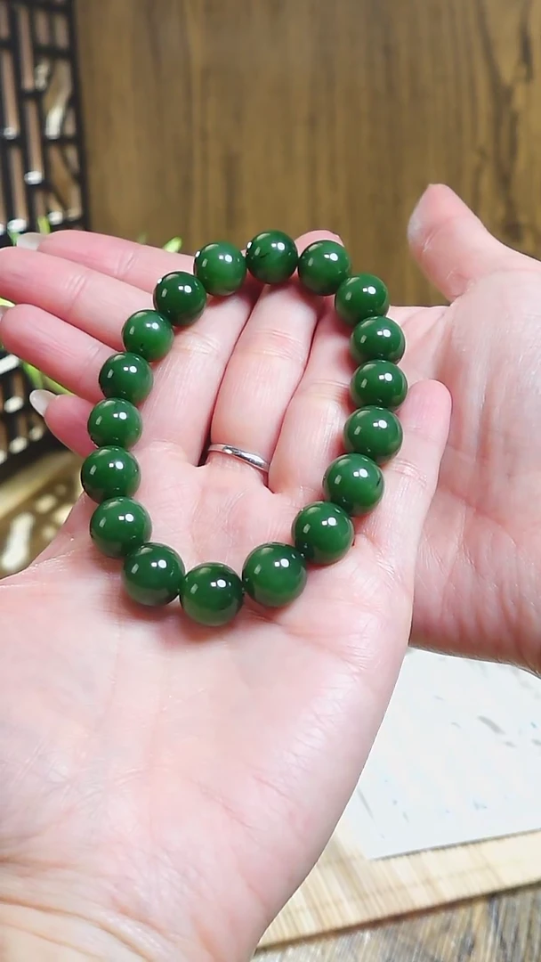 【闪购商品】和田玉手串未镶嵌和田玉碧玉菠菜绿带猫素圈手串