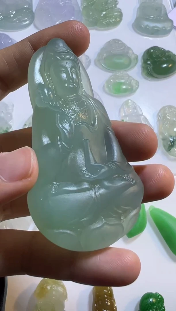 未镶嵌定制翡翠素衣