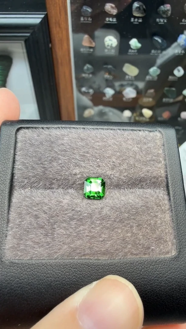 未镶嵌铬碧玺1.1ct-A634