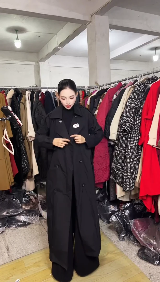 651闪购外套外披马甲打底裤子