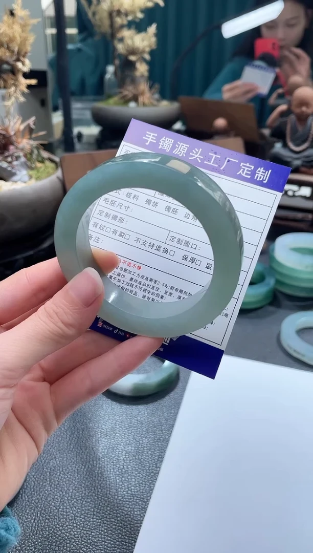 未镶嵌手镯定制翡翠桐*定制手镯不退不换