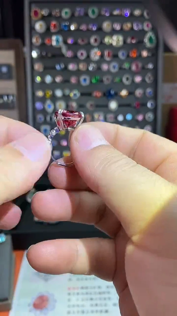 2红宝石（处理）戒指B12.10-71