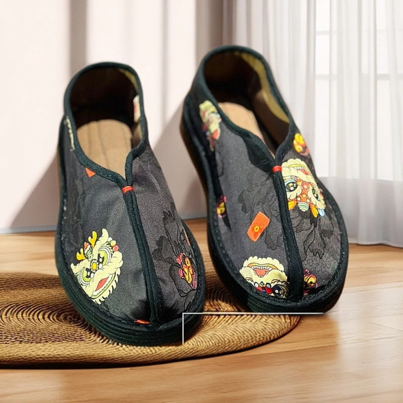 2025春上新【小醒狮】新中式透气时尚绣花布女士浅口低帮国风布鞋