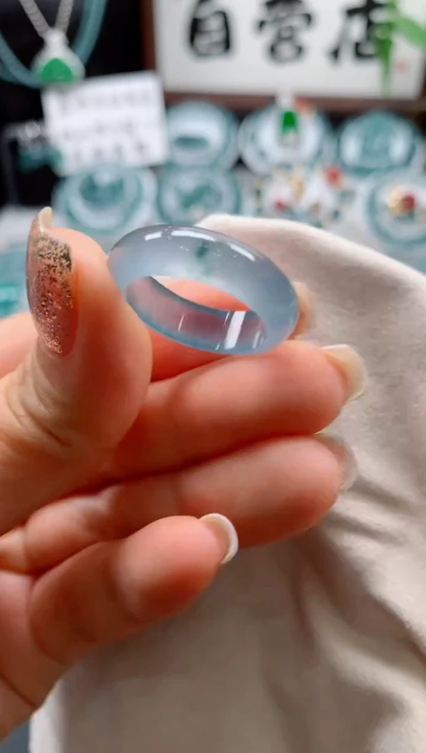 翡翠未镶嵌颈饰0063071342