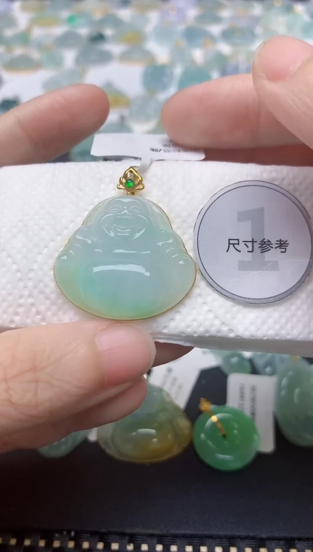 翡翠18K金镶嵌颈饰天然缅甸A货翡翠