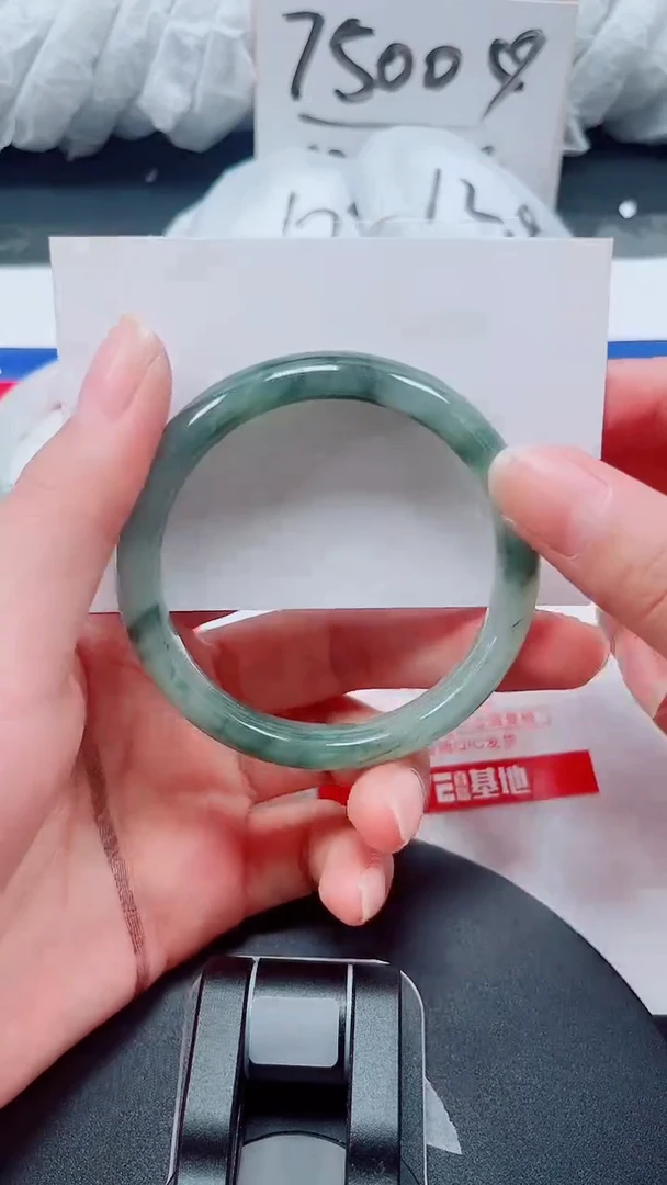 未镶嵌手镯石英质玉156-54/53/55