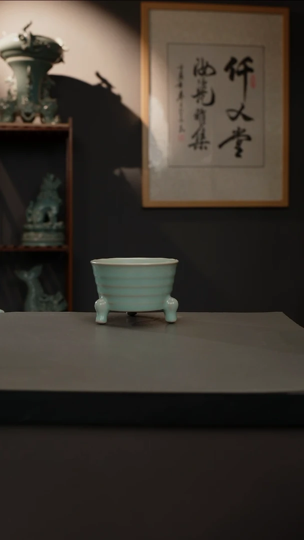 【闪购商品】杯仿古釉原矿 三足杯