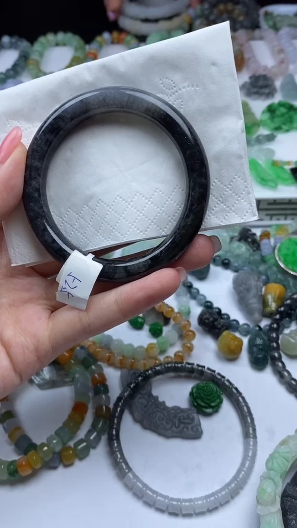定制翡翠未镶嵌?****?毛货定制不退不换