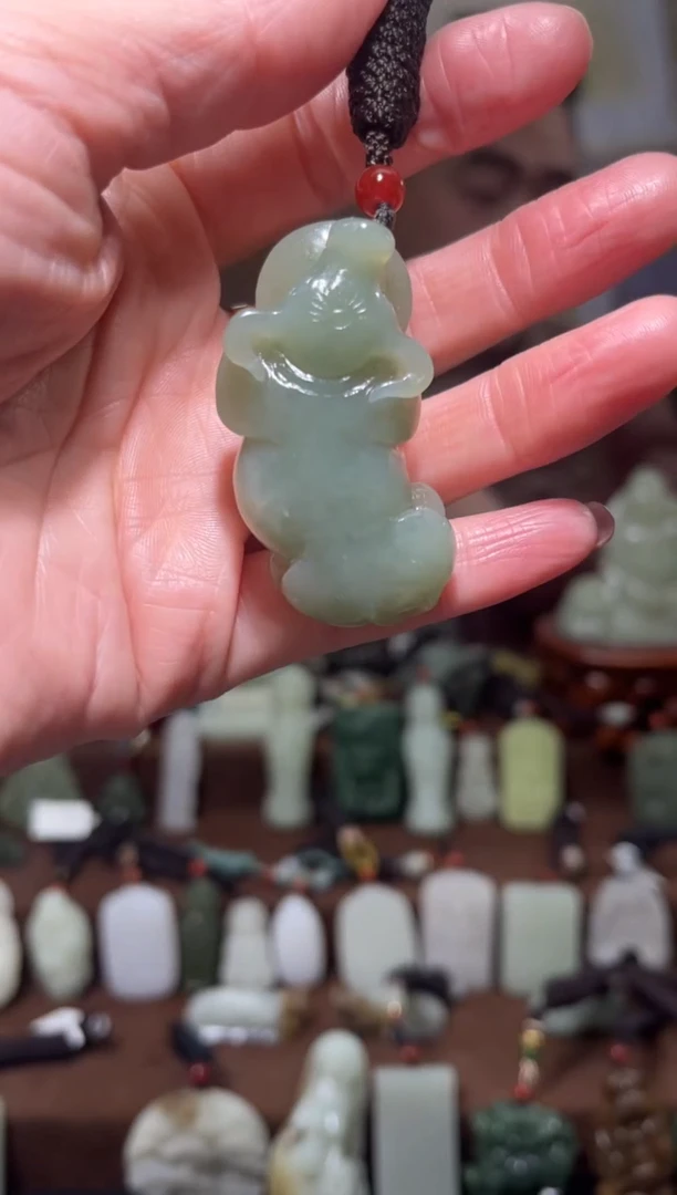 颈饰未镶嵌和田玉·