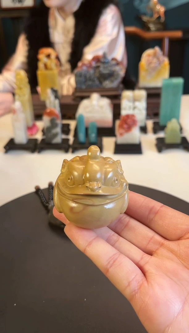 【闪购商品】巴林石印石手把件一个