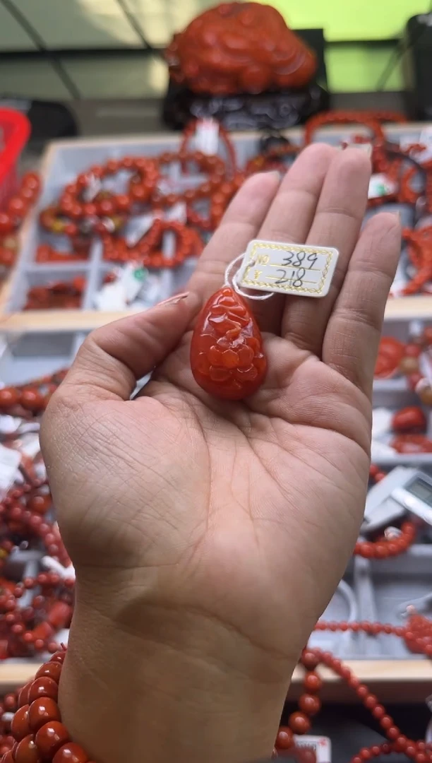 【闪购商品】南红玛瑙珠宝奇石未镶嵌389-