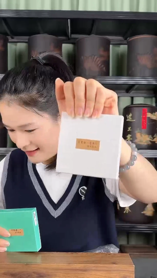 沉香沉香精油17年制月光白·香港古法原油1克+何师傅古法0.5克