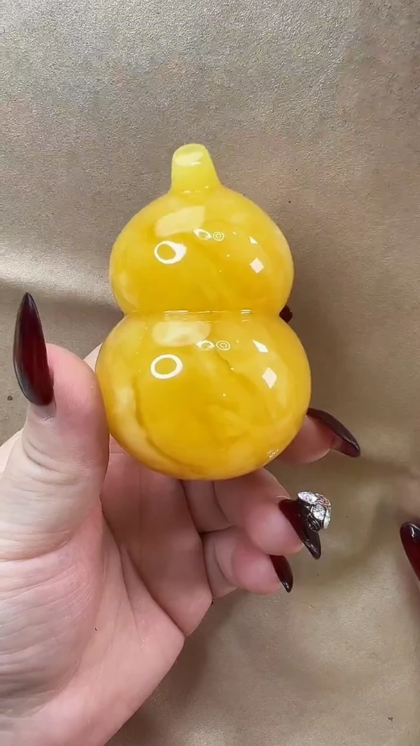 琥珀颈饰未镶嵌吊坠