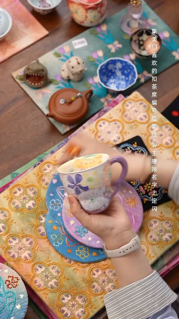 D**青紫色咖啡杯