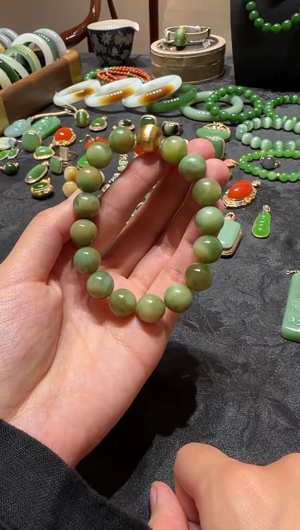 未镶嵌手串和田玉1