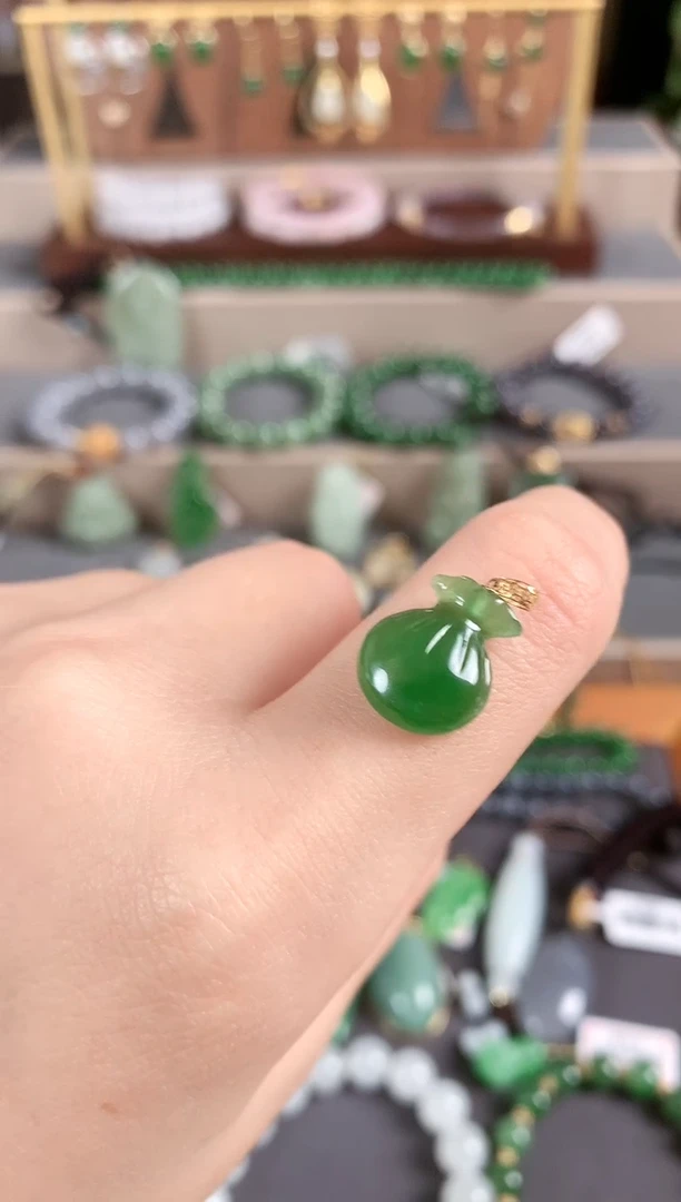 吊坠(不含链)18K金镶嵌和田玉1