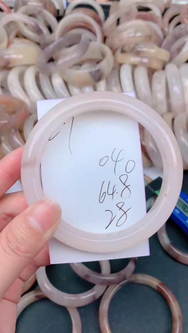 未镶嵌手镯石英质玉040